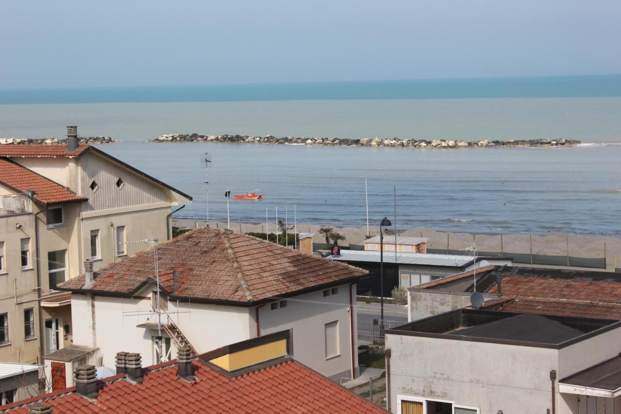 Hotel Sidney Bellaria-Igea Marina Exterior photo