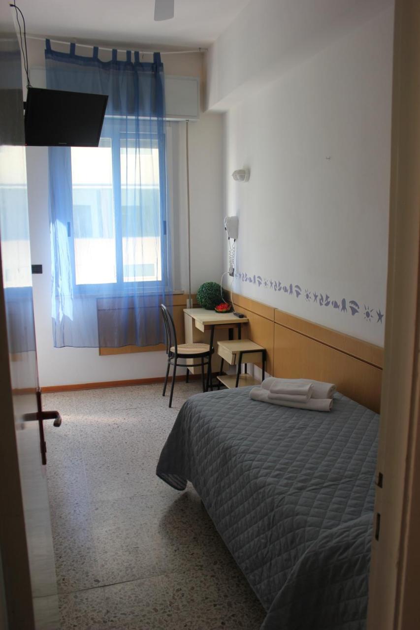 Hotel Sidney Bellaria-Igea Marina Exterior photo
