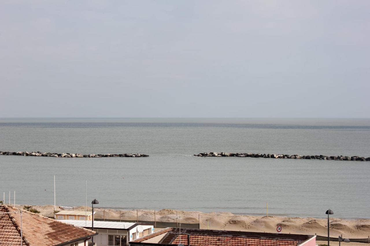 Hotel Sidney Bellaria-Igea Marina Exterior photo
