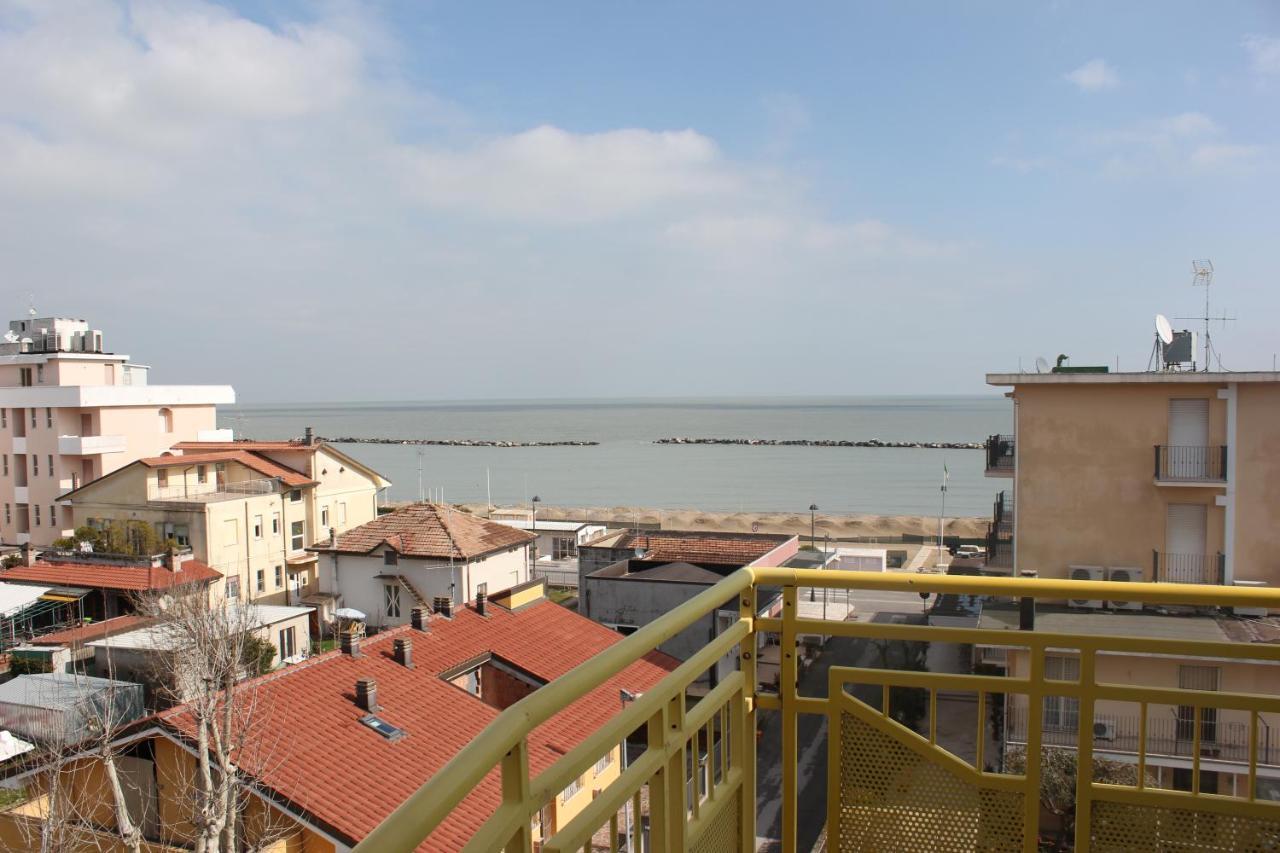 Hotel Sidney Bellaria-Igea Marina Exterior photo